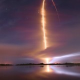 Night-time-Space-shuttle-launch-captured-by-time-lapse-photography