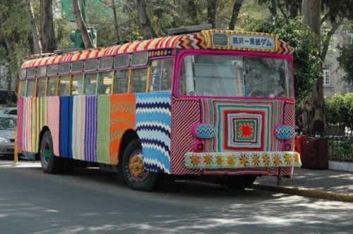 YarnbombingabusinMexicoCity.jpg