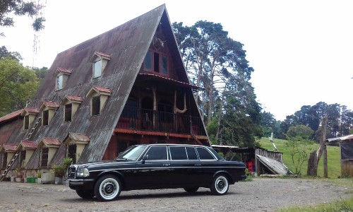 COSTA-RICA-A-FRAME-restaurante-mirador-Ocampo.-MERCEDES-LIMOUSINE-TOURS..jpg