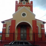 COSTA-RICA-CHURCH.-MERCEDES-LIMOUSINE-SERVICE-FOR-WEDDINGS.