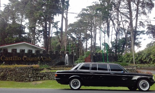 Castillo-Country-Club-San-Rafael-Costa-Rica.-MERCEDES-LANG-CLASSIC-LIMOUSINE-RIDES..jpg