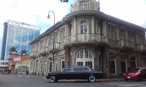 HISTORIC-BUILDING-DOWNTOWN-SAN-JOSE-COSTA-RICA-MERCEDES-LIMO.jpg