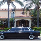 PRETTY-MANSION-AND-MERCEDES-300D-LANG-IN-COSTA-RICA