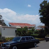 SUNDAY-DRIVE-LIMOSINA-MERCEDES-300D-LANG-COSTA-RICA